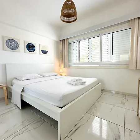 Real Center Lárnaca